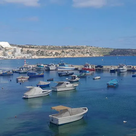 Seaside Nest Apartment