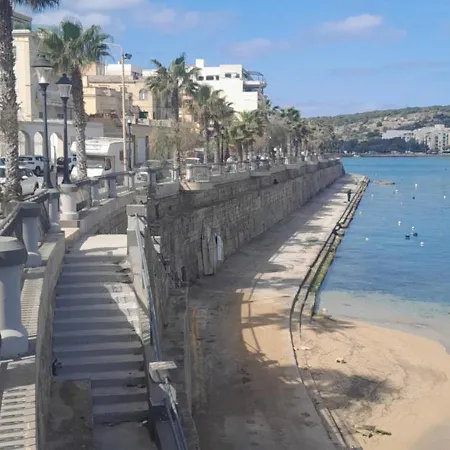 Seaside Nest Apartment *